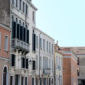 ** Affittacamere Canal Riva De Biasio Italia